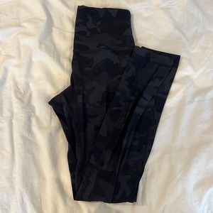 Lulu leggings! Align size 4! Great condition